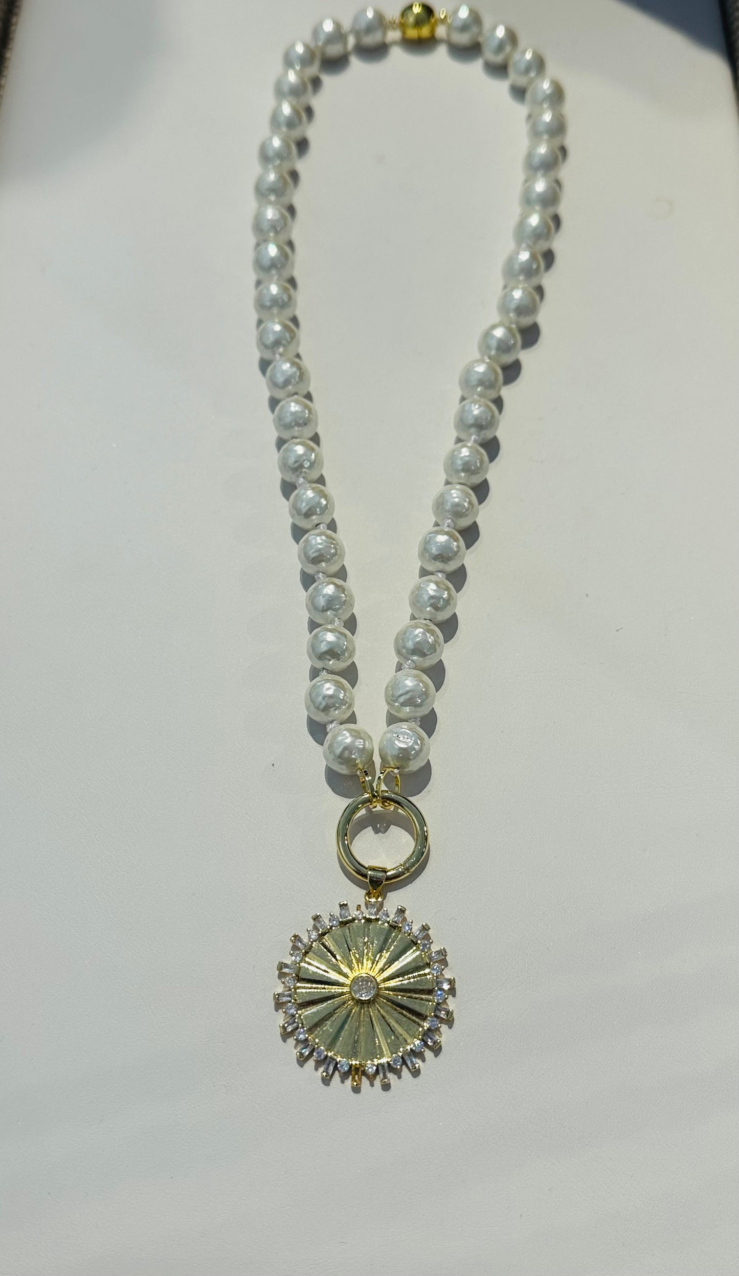 Shell Pearl Necklace
