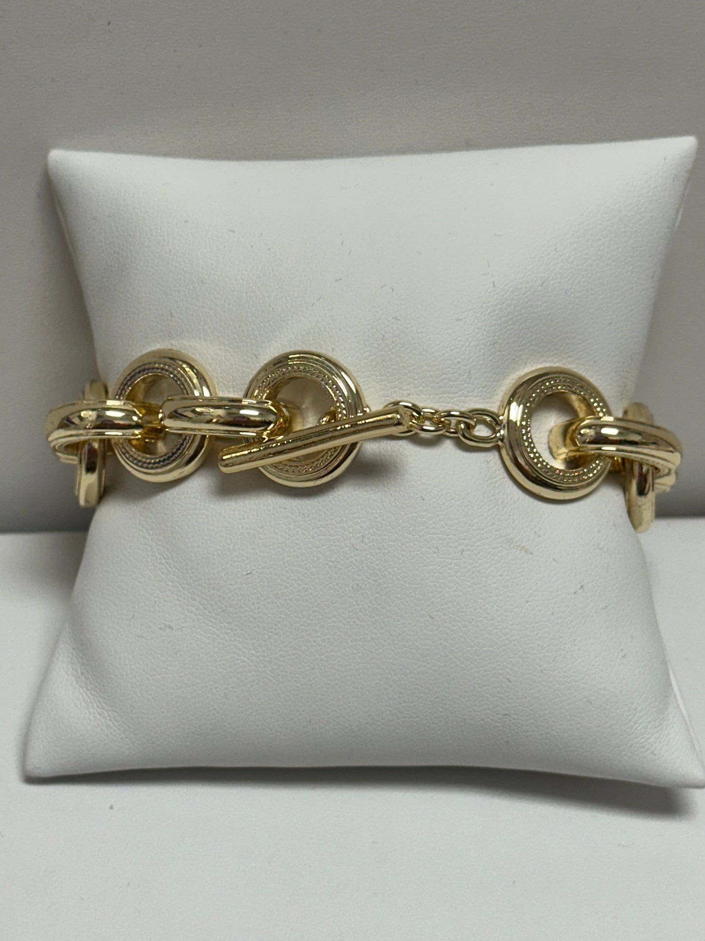 Circle Link Bracelet