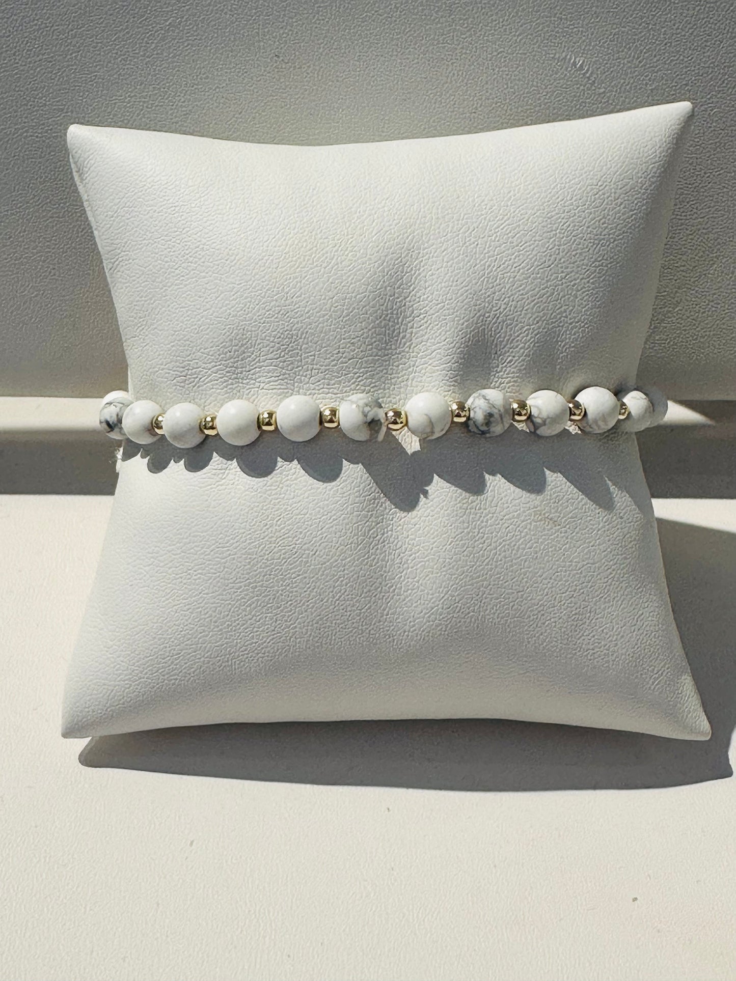 Semi precious stretch bracelet