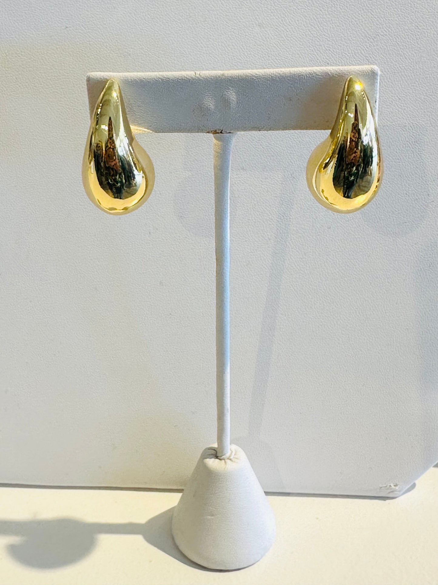 Large Tear Drop
