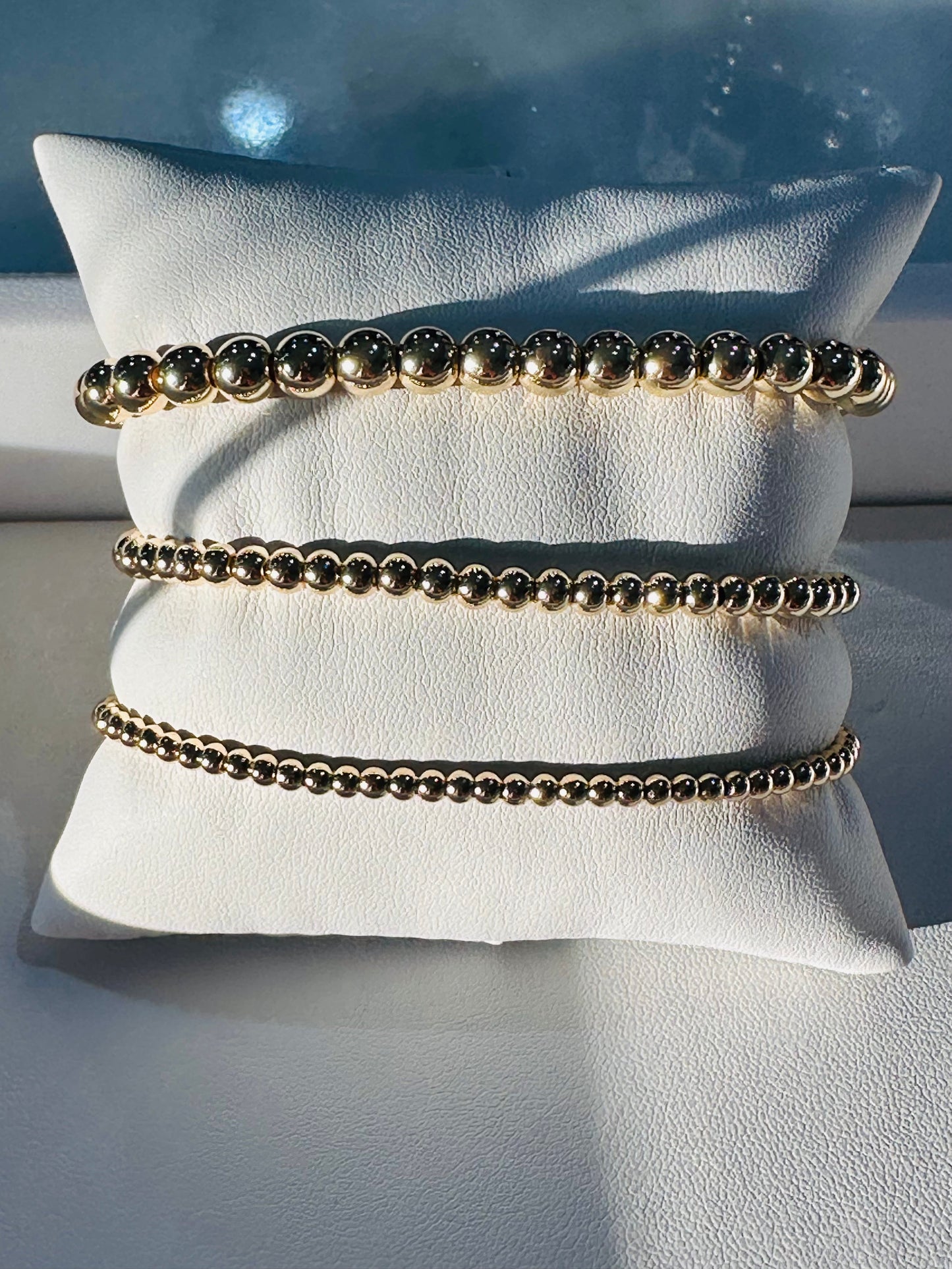 Stretch ball bracelet