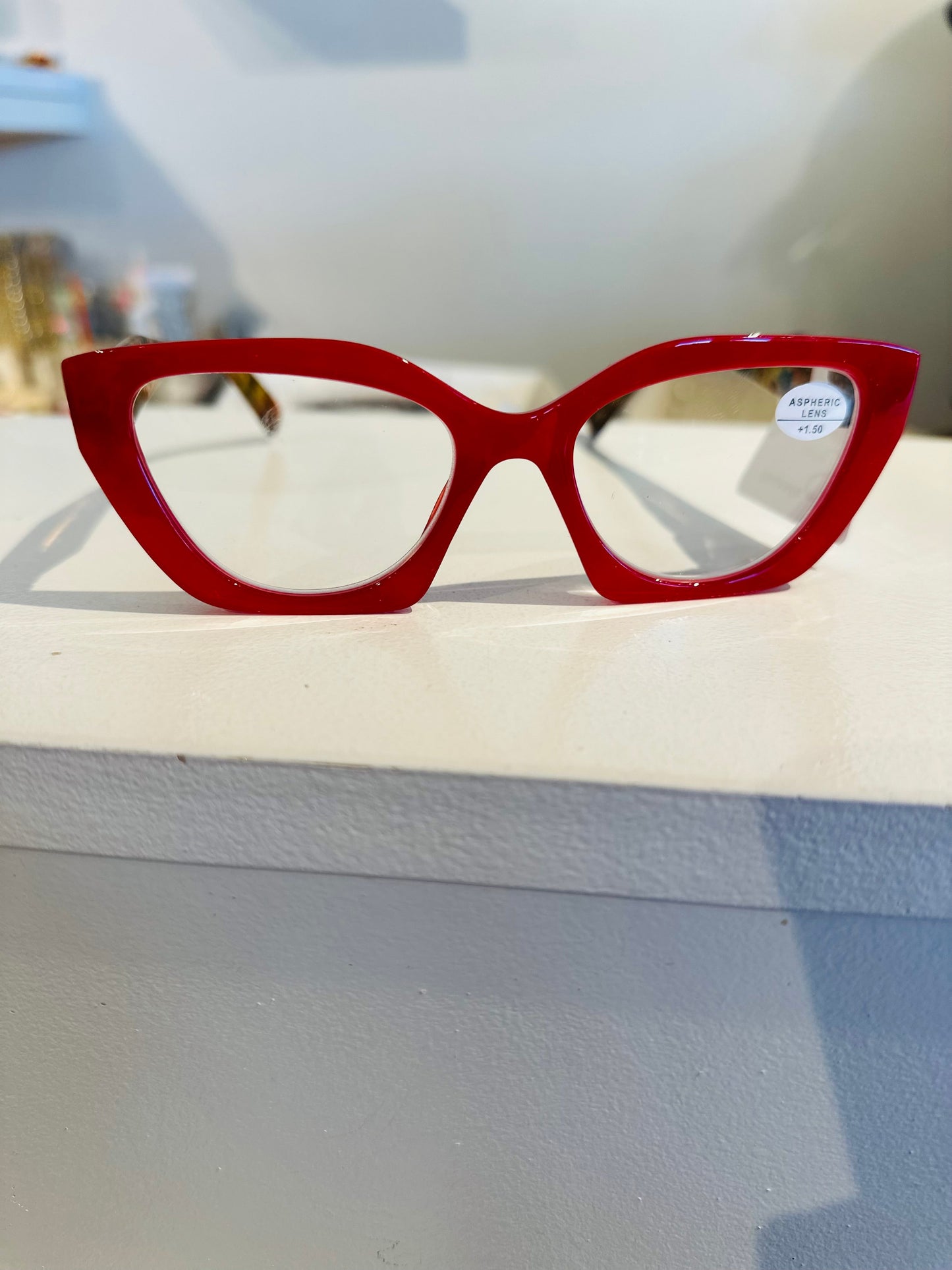 Red Cat Eye