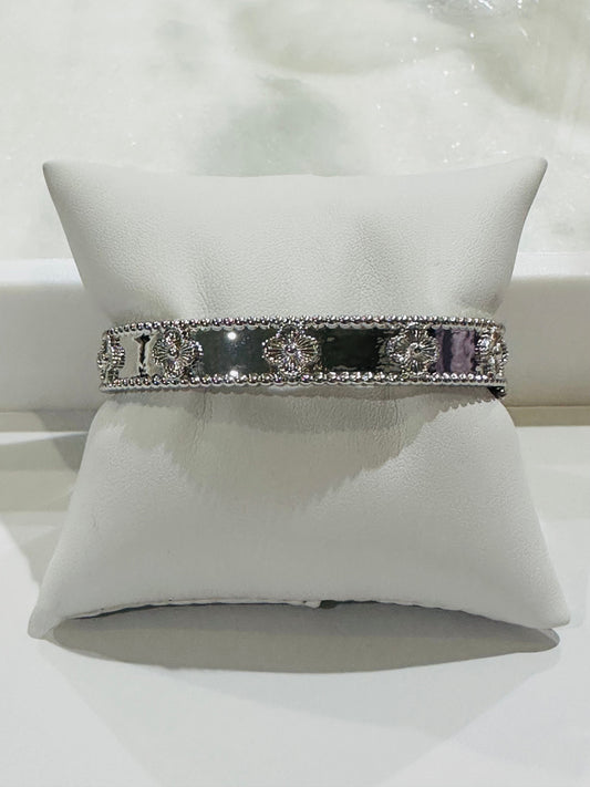 Clover Bangle Bracelet