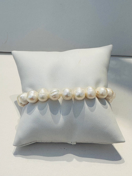 Shell Pearl Bracelet
