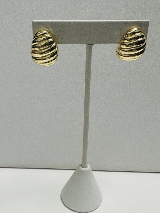 Rippled Texture Earrings