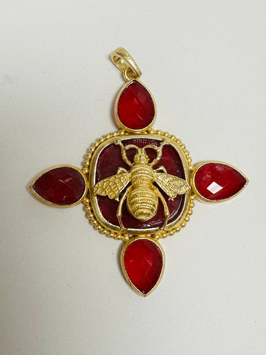 Bee Pendent