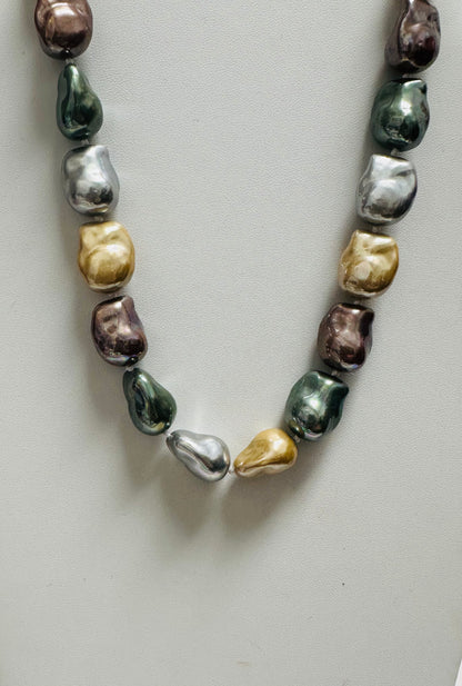 Fancy Shell Pearl Necklace