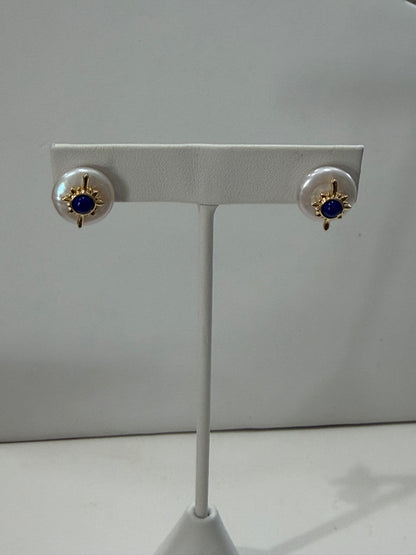 Shell Pearl Stud Earrings