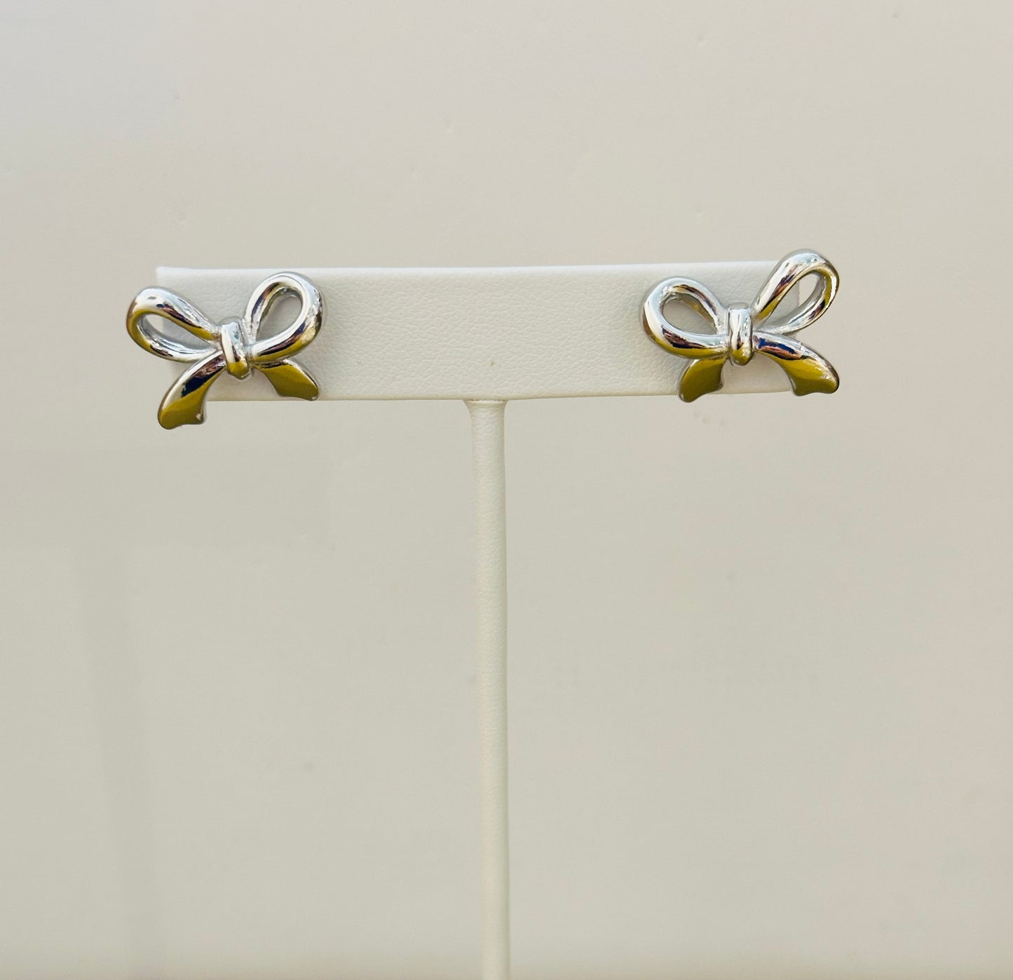 Bow Studs