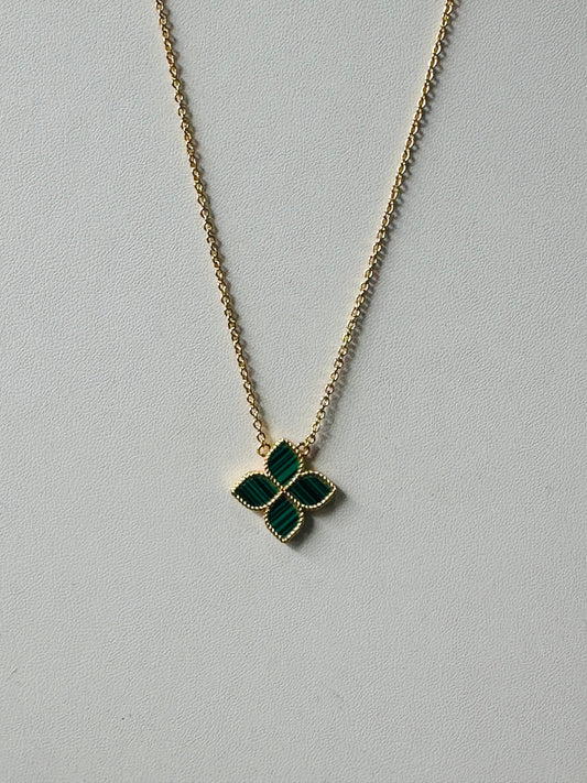 Single Clover Necklace