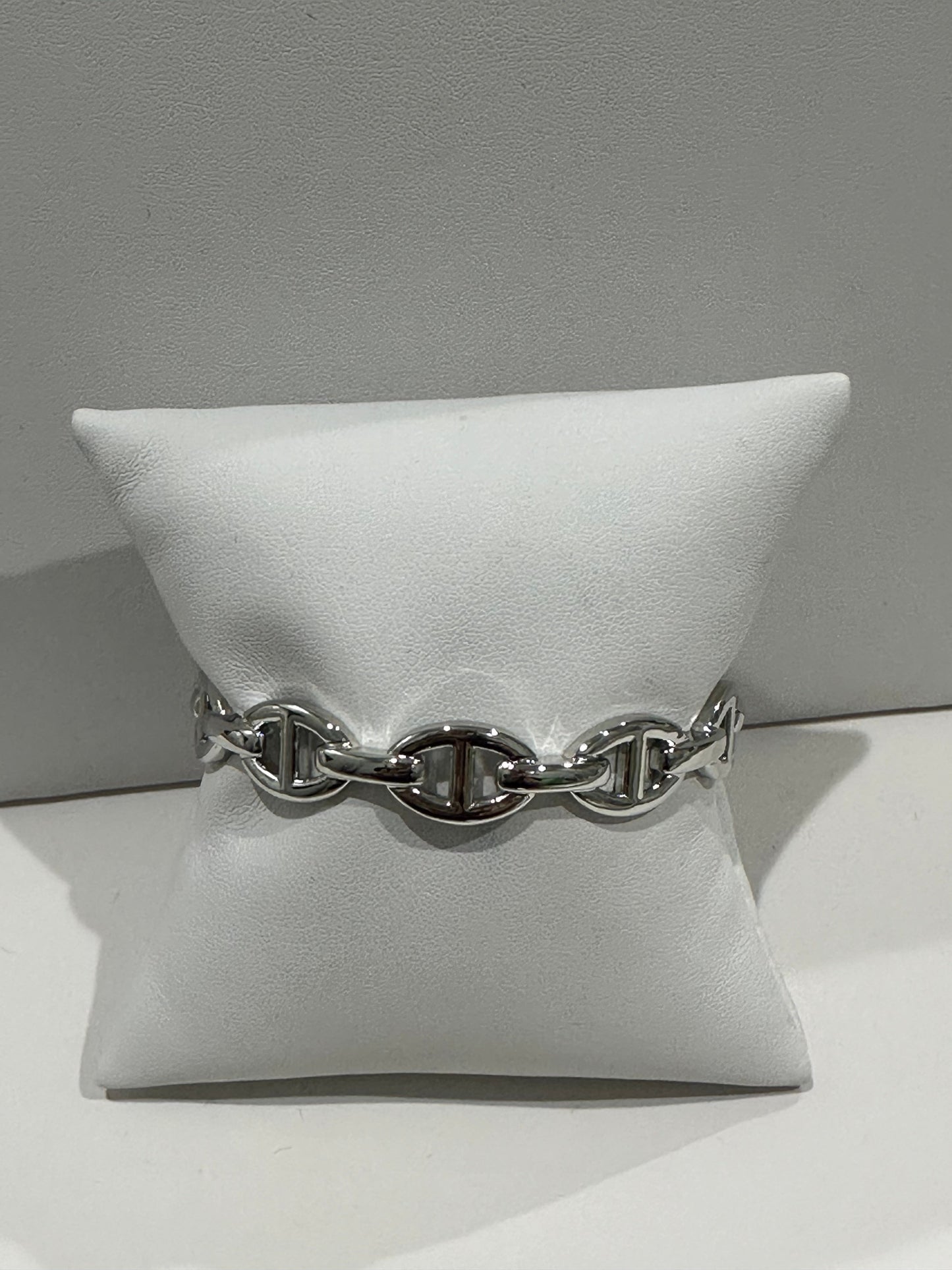 Flat G Cuff