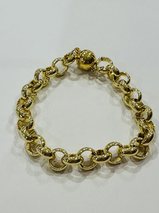 Circle link bracelet
