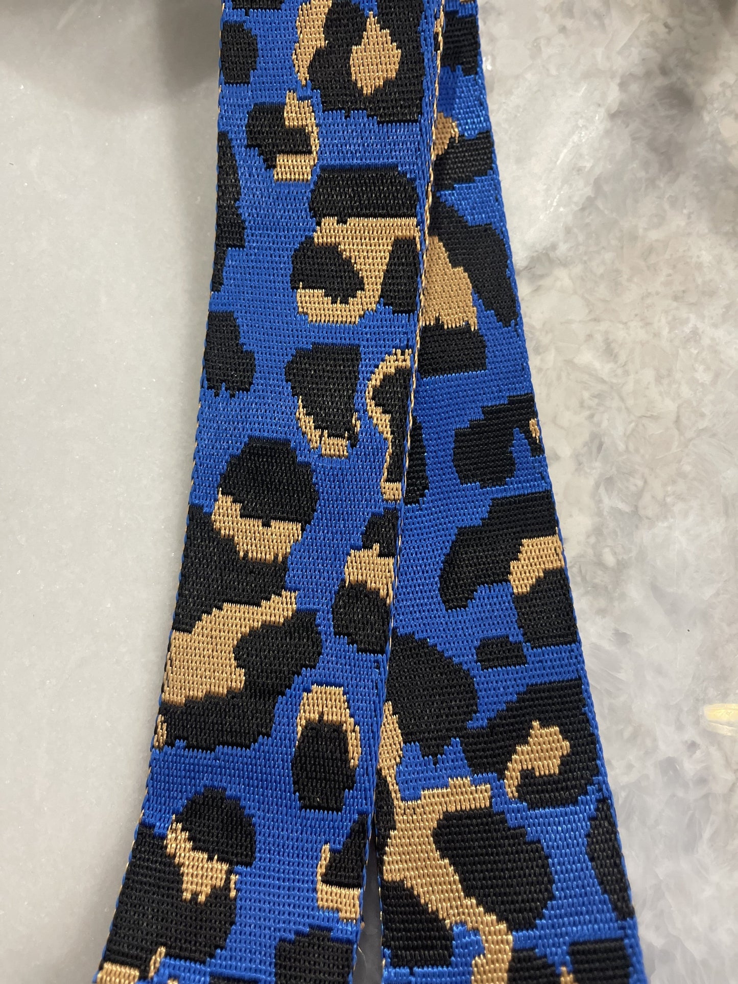 Leopard guitar strap